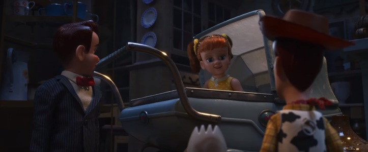 Toy Story 4 Woody et fourchette font la rencontre de Gaby Gaby dans sa poucette et Benson son assistant